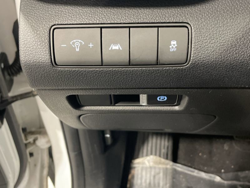 Used 2022 Hyundai Santa Fe SE image 22