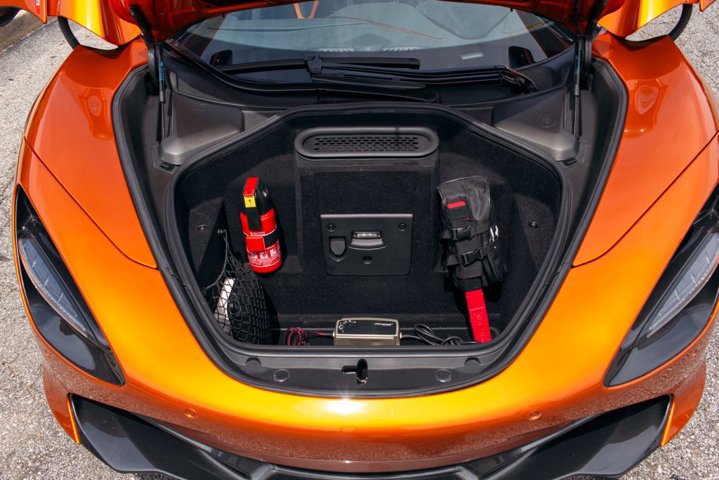 Used 2018 McLaren 720S Performance RWD image 52