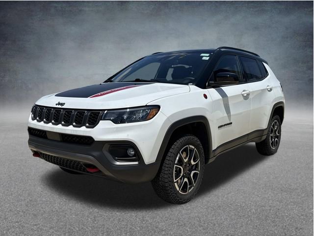 Used 2025 Jeep Compass Trailhawk AWD/4WD image 4