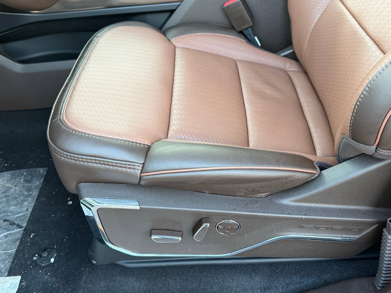 New 2026 Ford F150 King Ranch w/ Equipment Group 601A High image 43