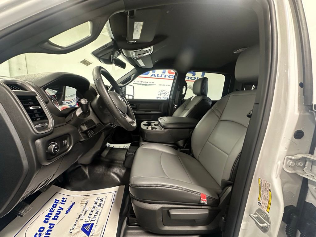 New 2026 RAM 2500 Tradesman w/ Chrome Appearance Group image 10