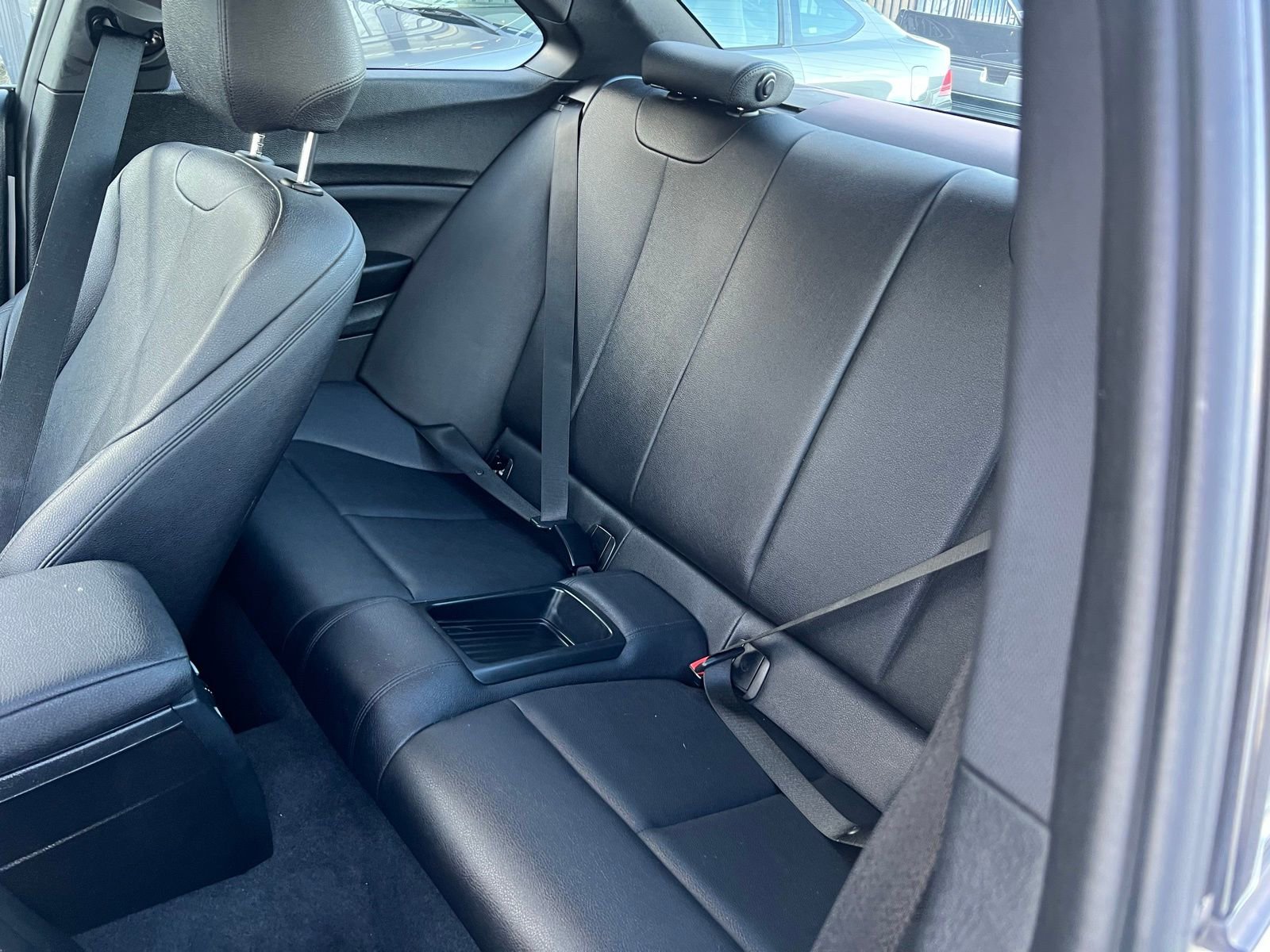 Used 2019 BMW 230i Coupe w/ Convenience Package RWD image 16