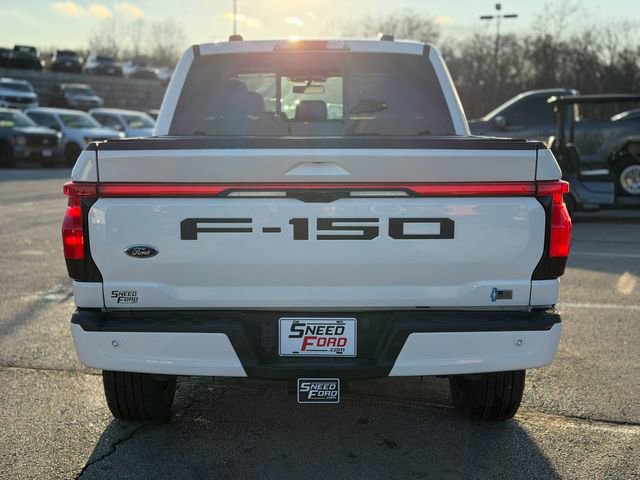 Used 2022 Ford F150 Lightning Platinum image 6