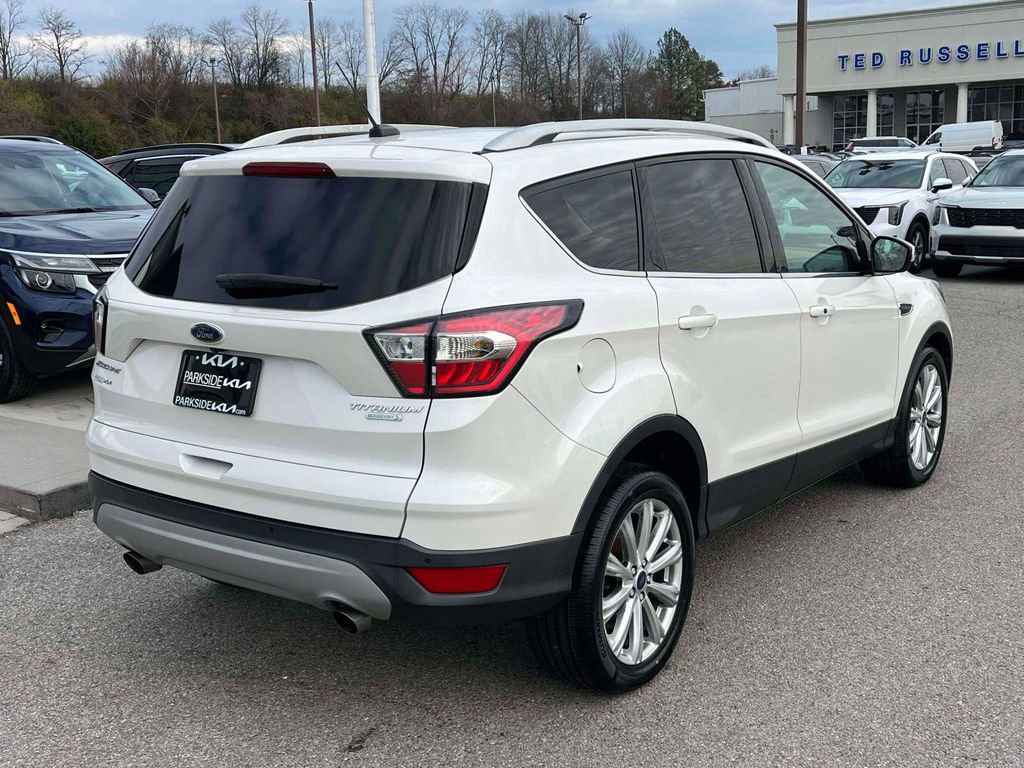 Used 2017 Ford Escape Titanium image 32