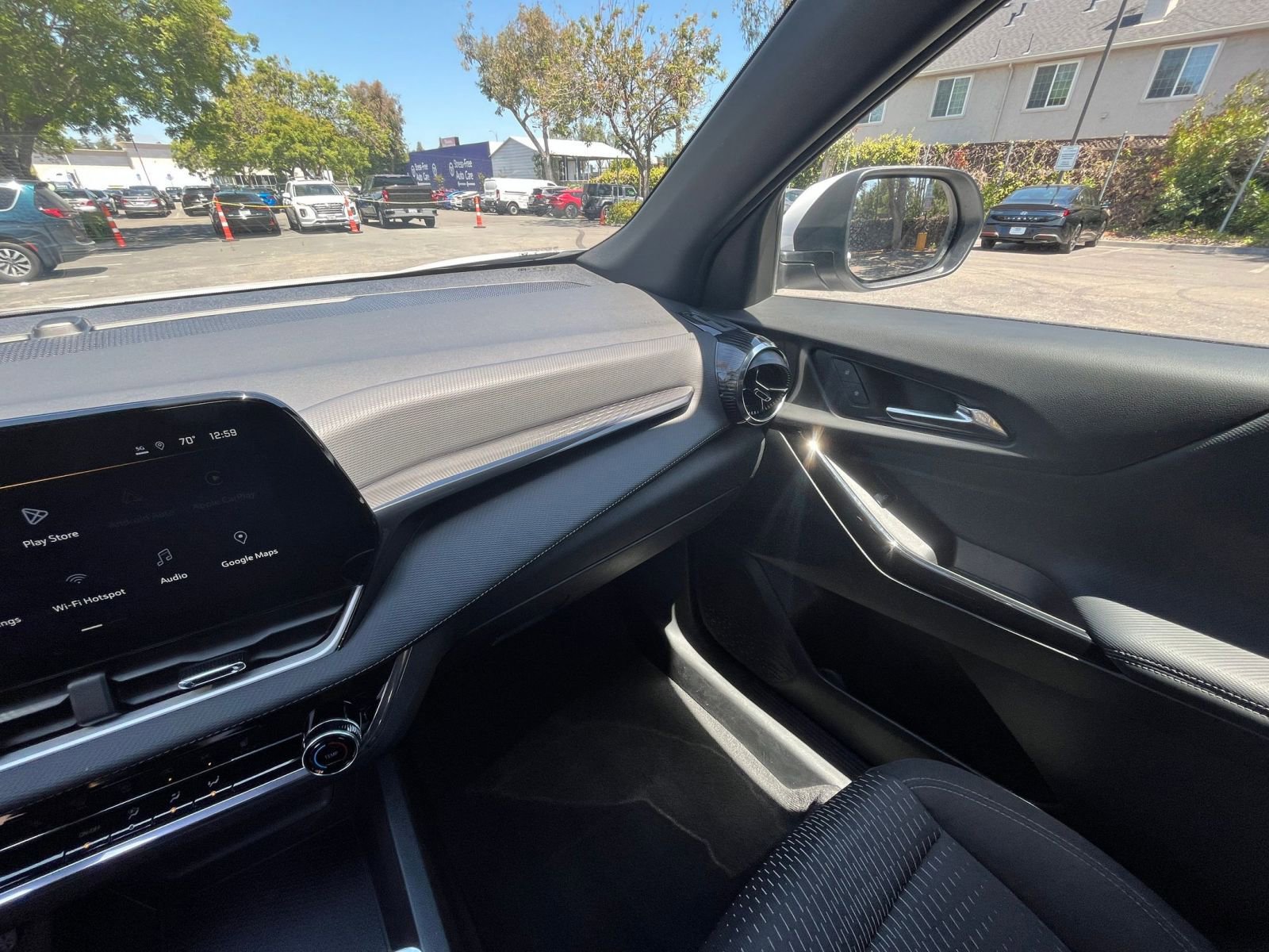 Used 2025 Chevrolet Equinox LT FWD image 35