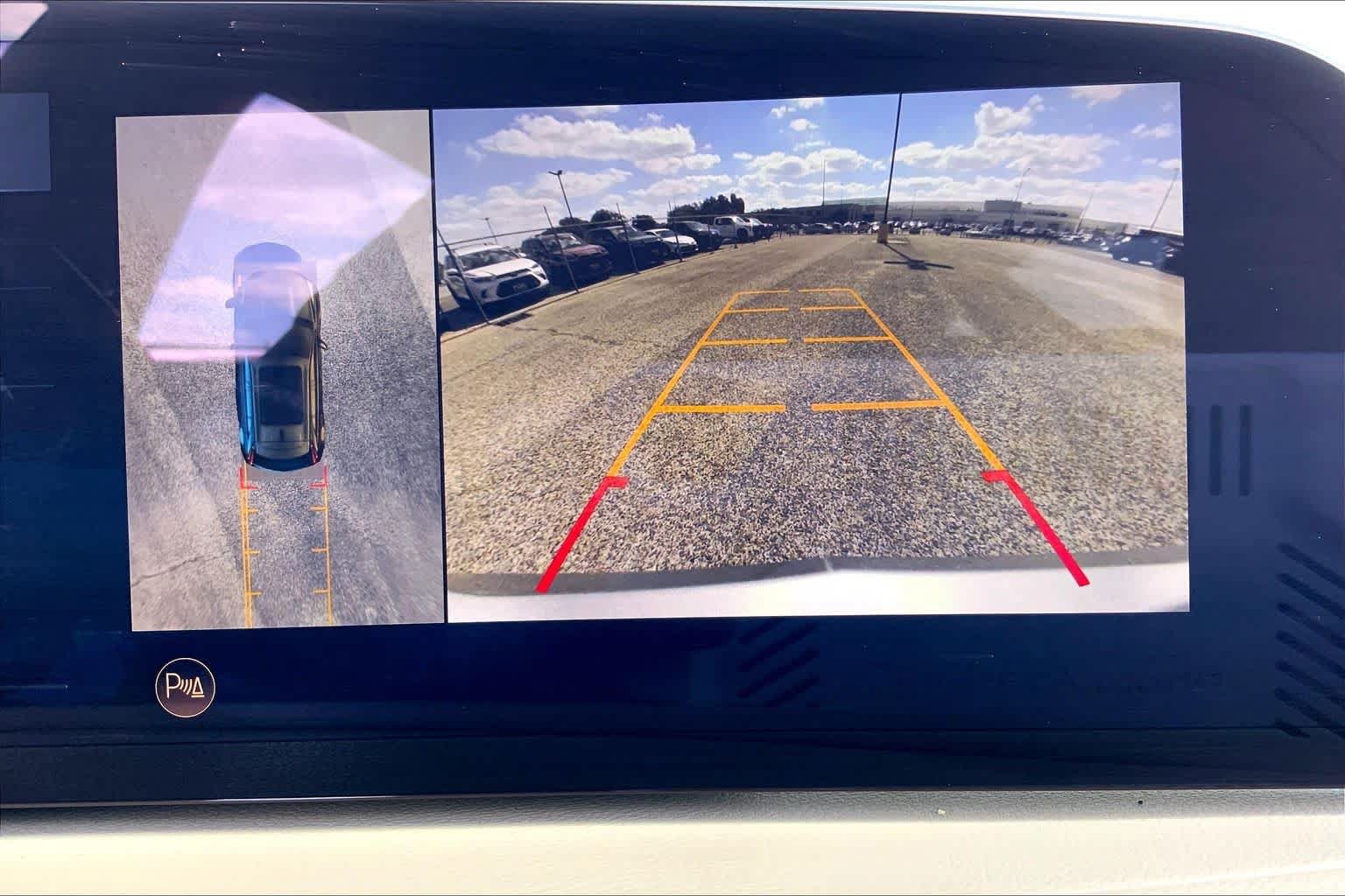 Used 2025 Cadillac XT4 Premium Luxury w/ Technology Package FWD image 26