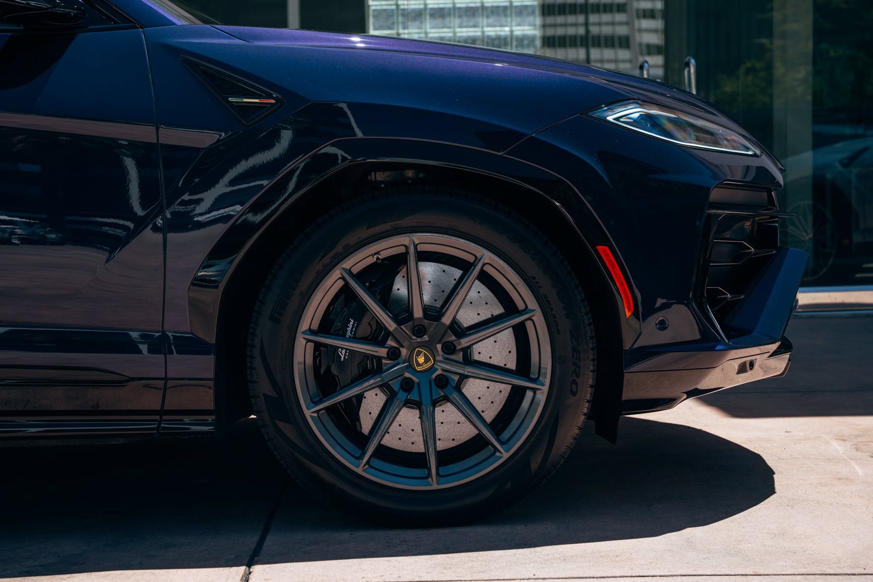 Used 2025 Lamborghini Urus S AWD/4WD image 9