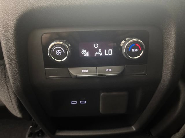 New 2026 Chevrolet Traverse LT w/ Sun and Wheel Package AWD/4WD image 20