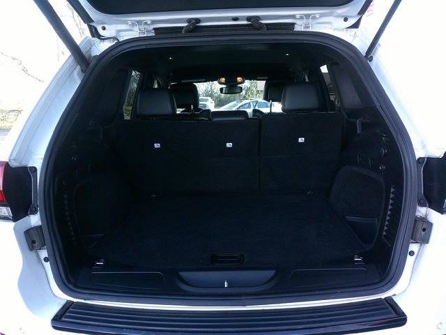 Used 2017 Jeep Grand Cherokee Altitude AWD/4WD image 24