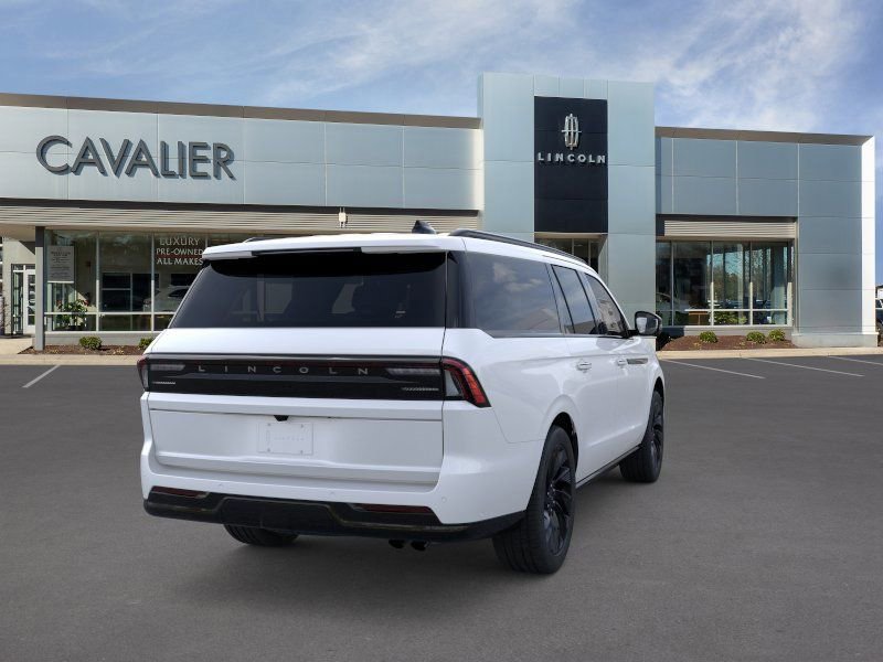 New 2026 Lincoln Navigator L Reserve AWD/4WD image 8