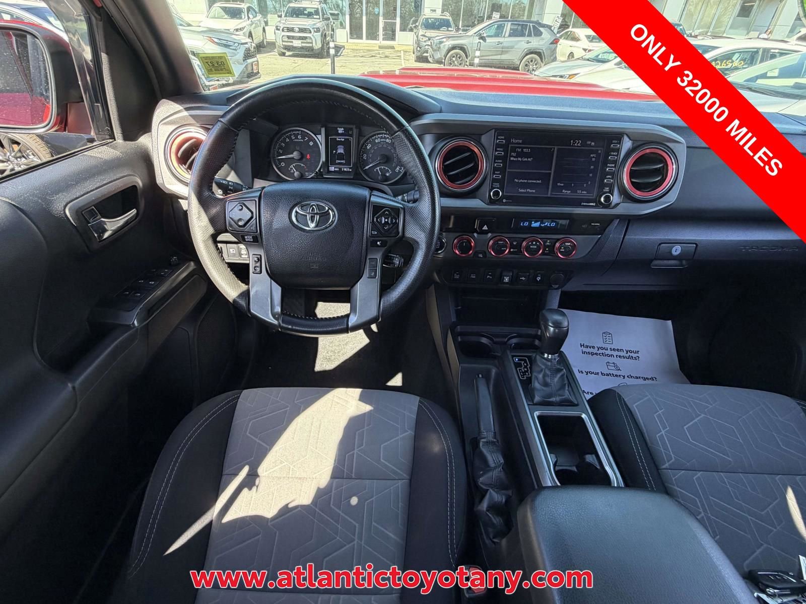 Used 2022 Toyota Tacoma TRD Sport w/ Technology Package image 10