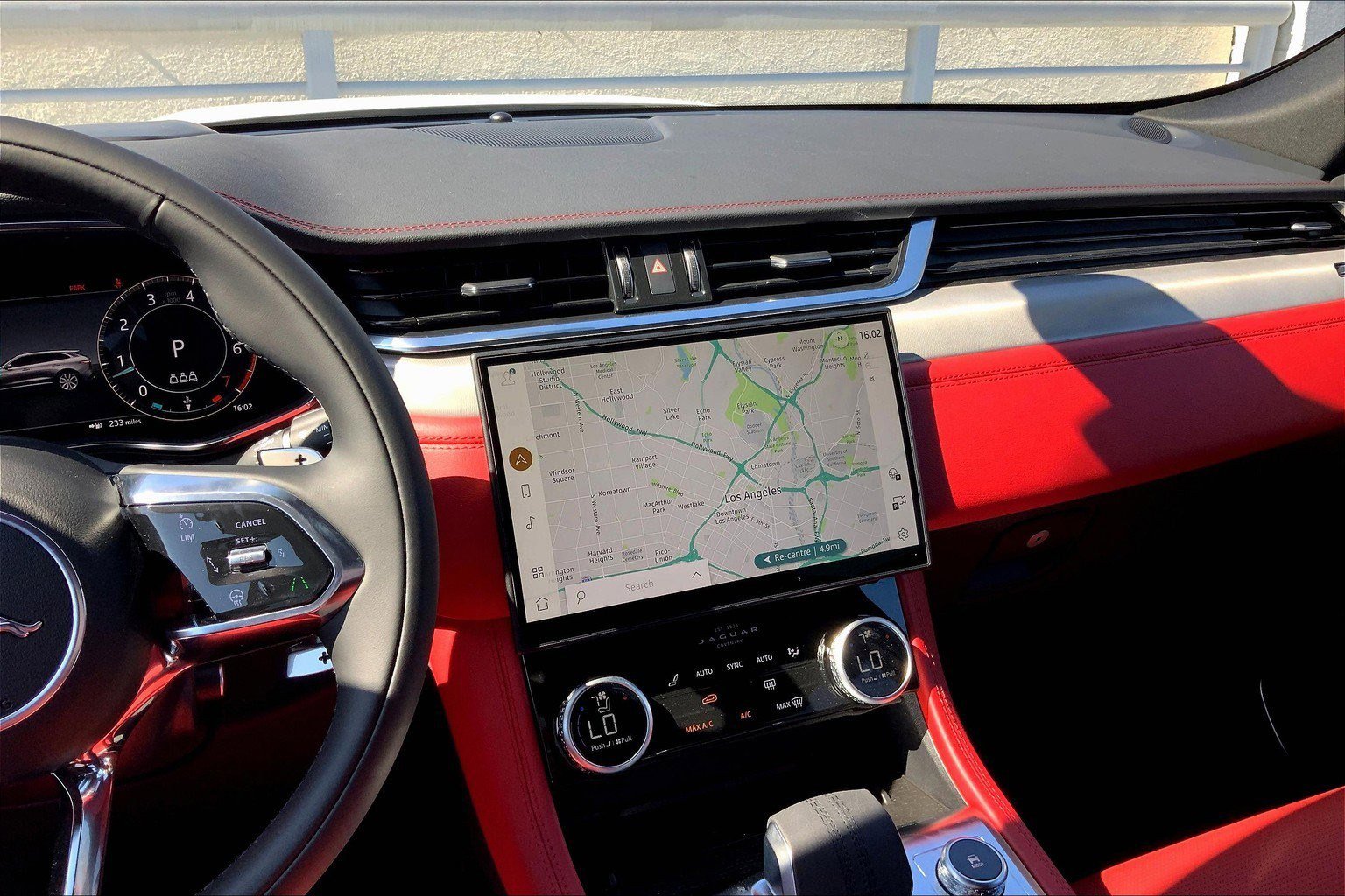 New 2026 Jaguar F-PACE R-Dynamic S image 6