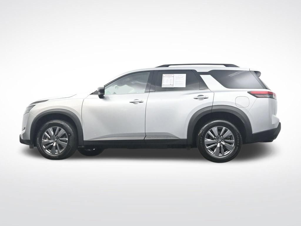 Used 2024 Nissan Pathfinder SV image 38
