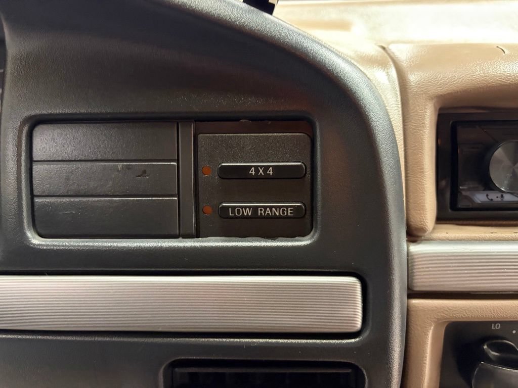 Used 1993 Ford Bronco Eddie Bauer AWD/4WD image 14