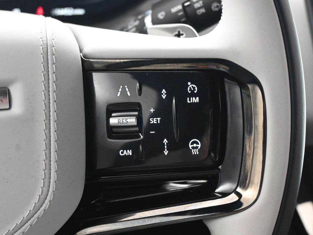 Used 2025 Land Rover Range Rover Sport Dynamic SE image 20