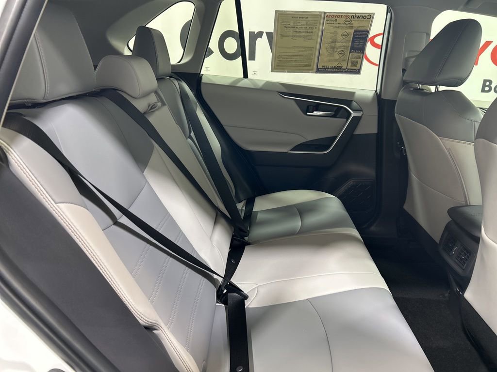 Used 2025 Toyota RAV4 XLE Premium image 13