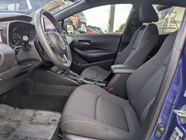 Used 2025 Toyota Corolla SE w/ SE Package image 26