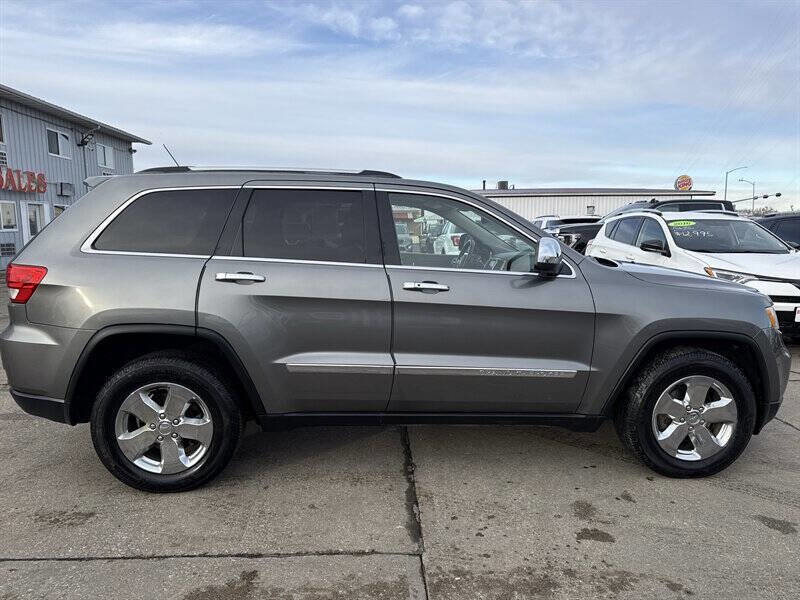 Used 2012 Jeep Grand Cherokee Laredo image 9