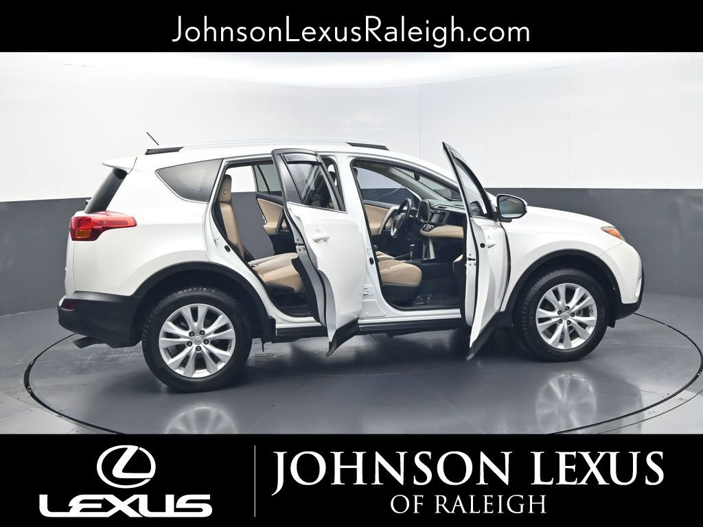Used 2014 Toyota RAV4 Limited w/ Technology Package image 33