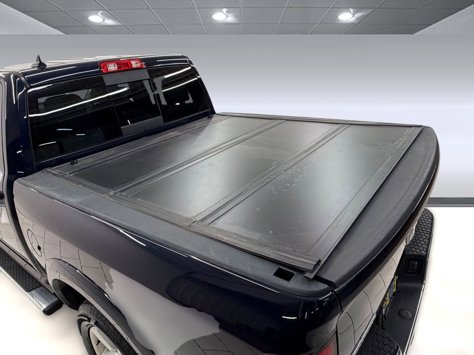 Used 2018 RAM 1500 Outdoorsman image 32