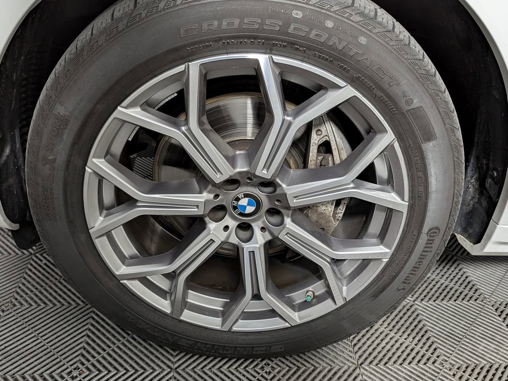 Certified 2023 BMW X7 xDrive40i w/ Premium Package AWD/4WD image 57
