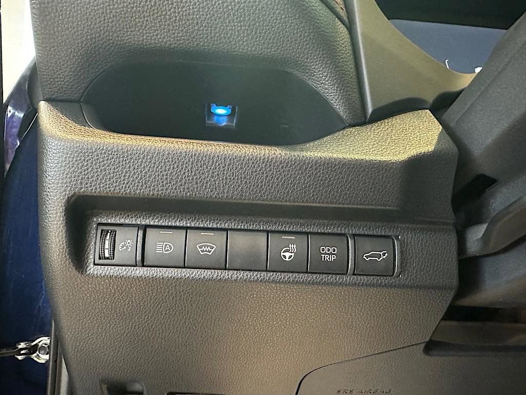 Certified 2025 Toyota RAV4 XSE w/ Weather Package AWD/4WD image 21