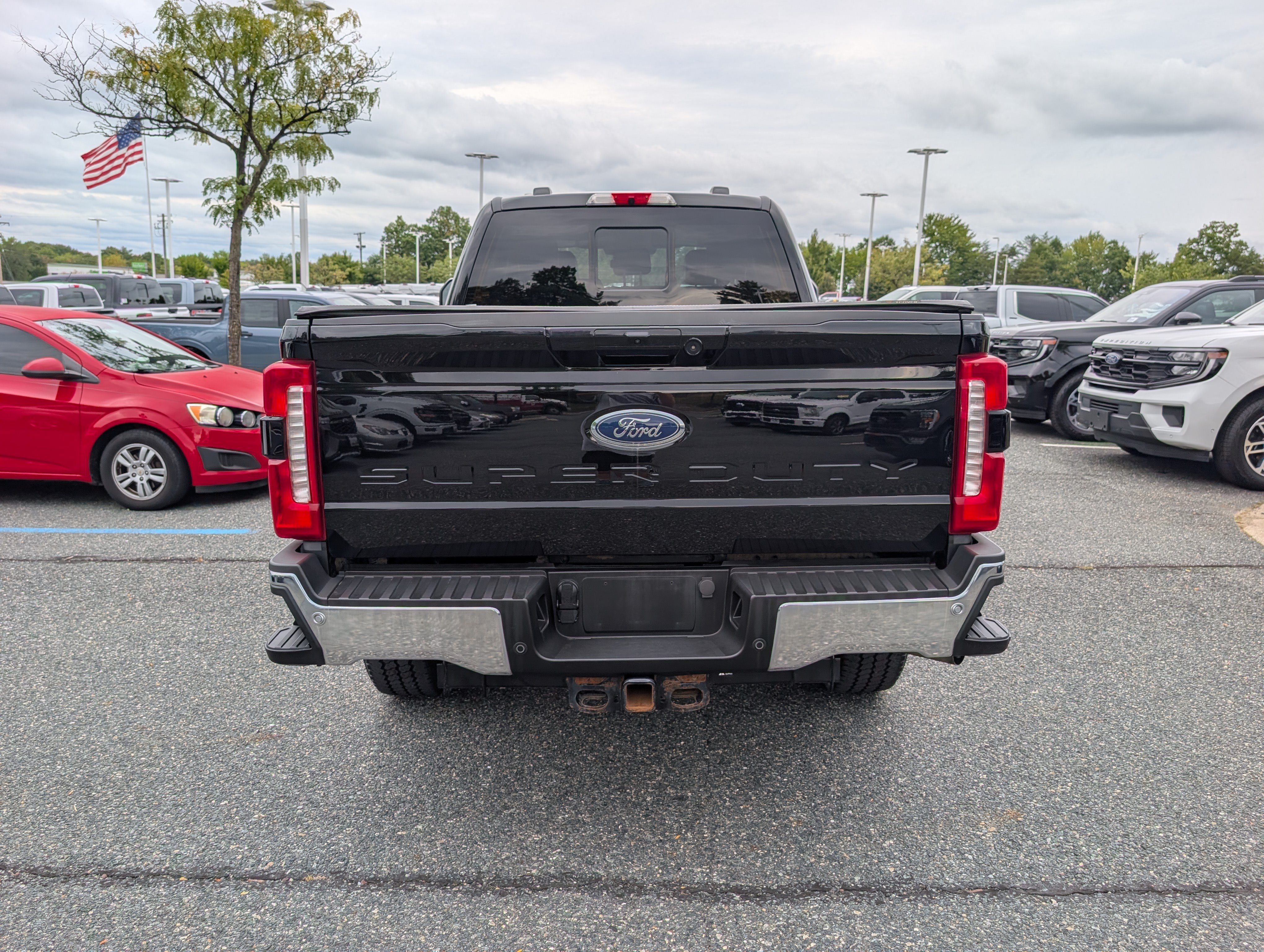 Certified 2023 Ford F350 Lariat AWD/4WD image 5