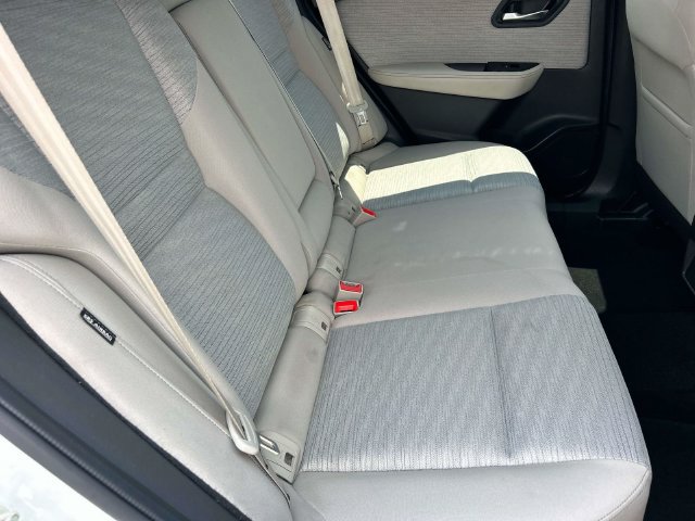 Used 2022 Nissan Rogue SV AWD/4WD image 20