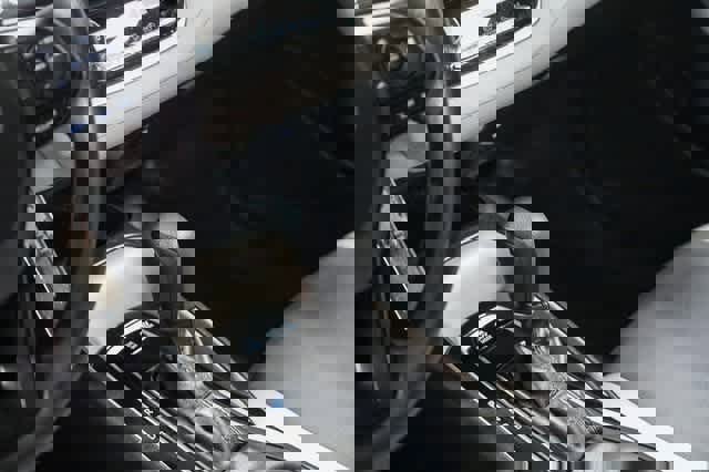 Certified 2025 Toyota Corolla LE image 23