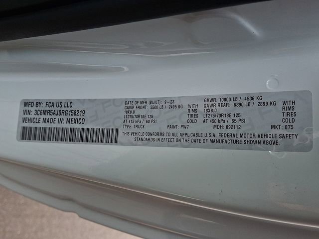 Used 2024 RAM 2500 Tradesman w/ Chrome Appearance Group image 25