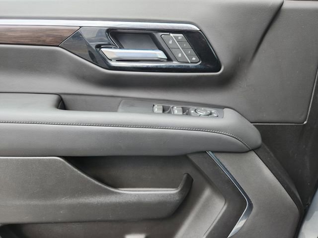 Used 2025 Chevrolet Tahoe LT image 16