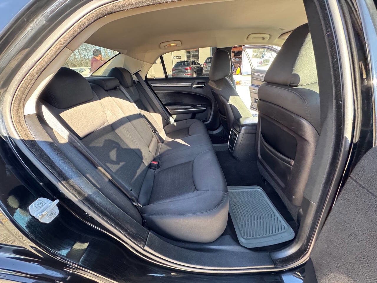 Used 2019 Chrysler 300 Touring w/ Sport Appearance Package image 41