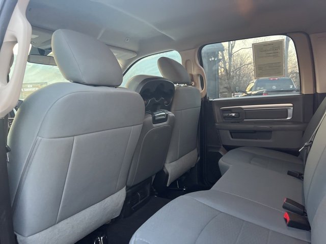 Used 2019 RAM 1500 Classic SLT image 18