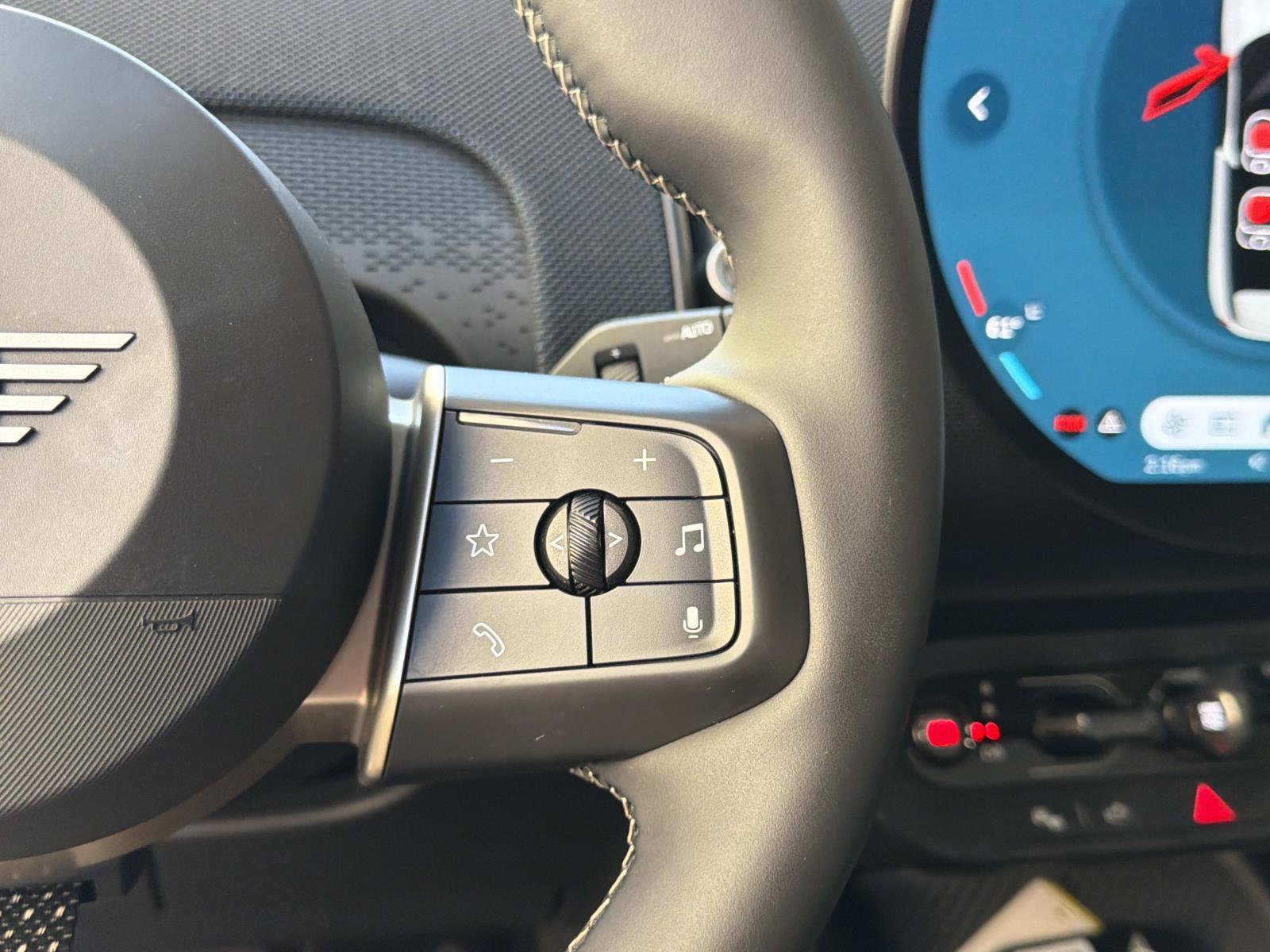 Used 2025 MINI Cooper Countryman SE image 16