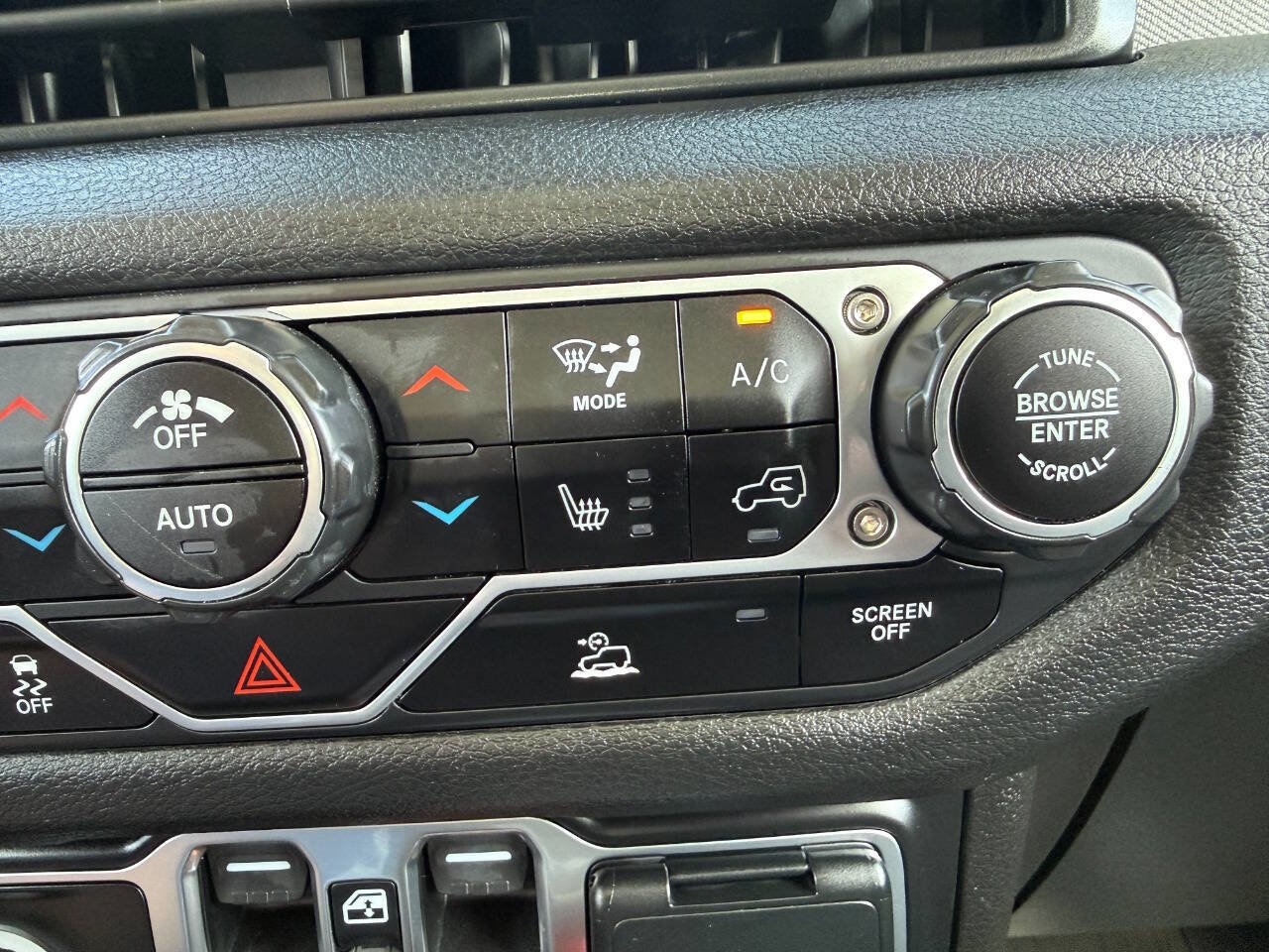 Used 2025 Jeep Wrangler Unlimited Sport S 4xe AWD/4WD image 46