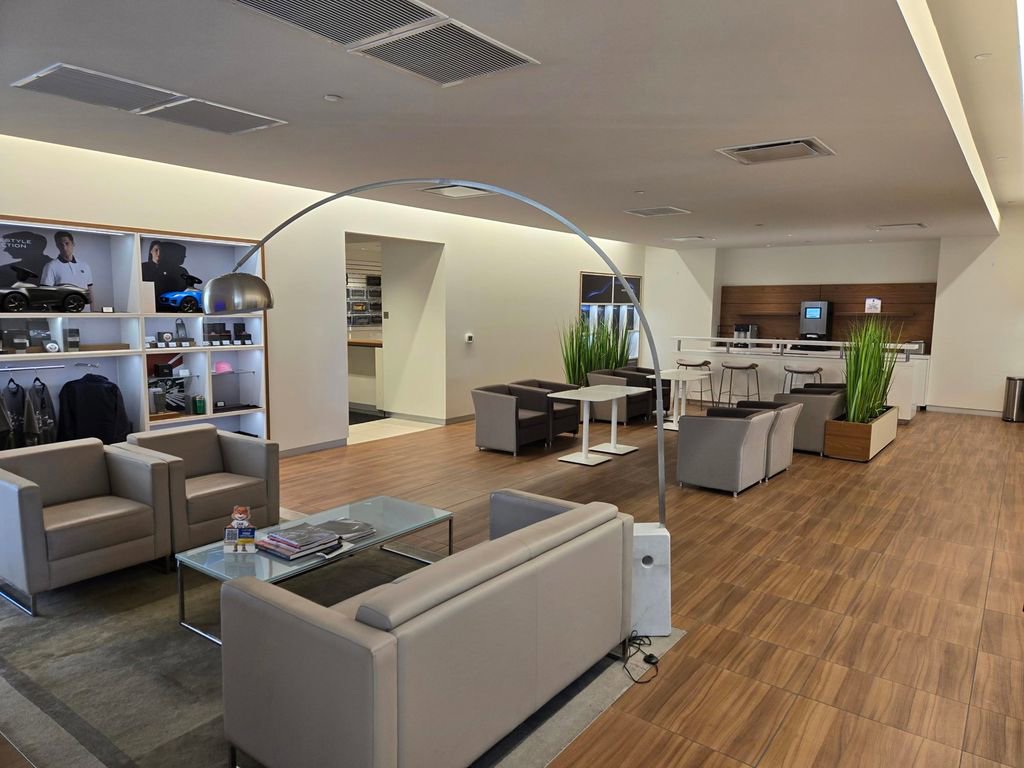 Used 2024 Land Rover Range Rover Sport Dynamic SE image 35