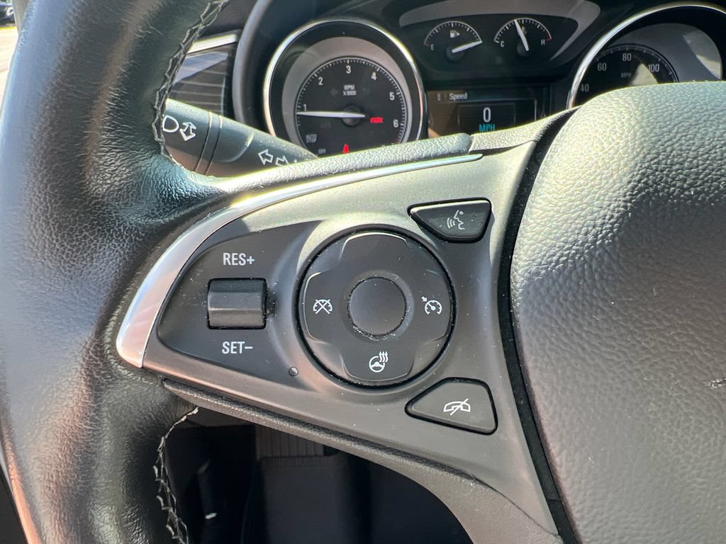 Used 2020 Buick Envision Essence AWD/4WD image 24