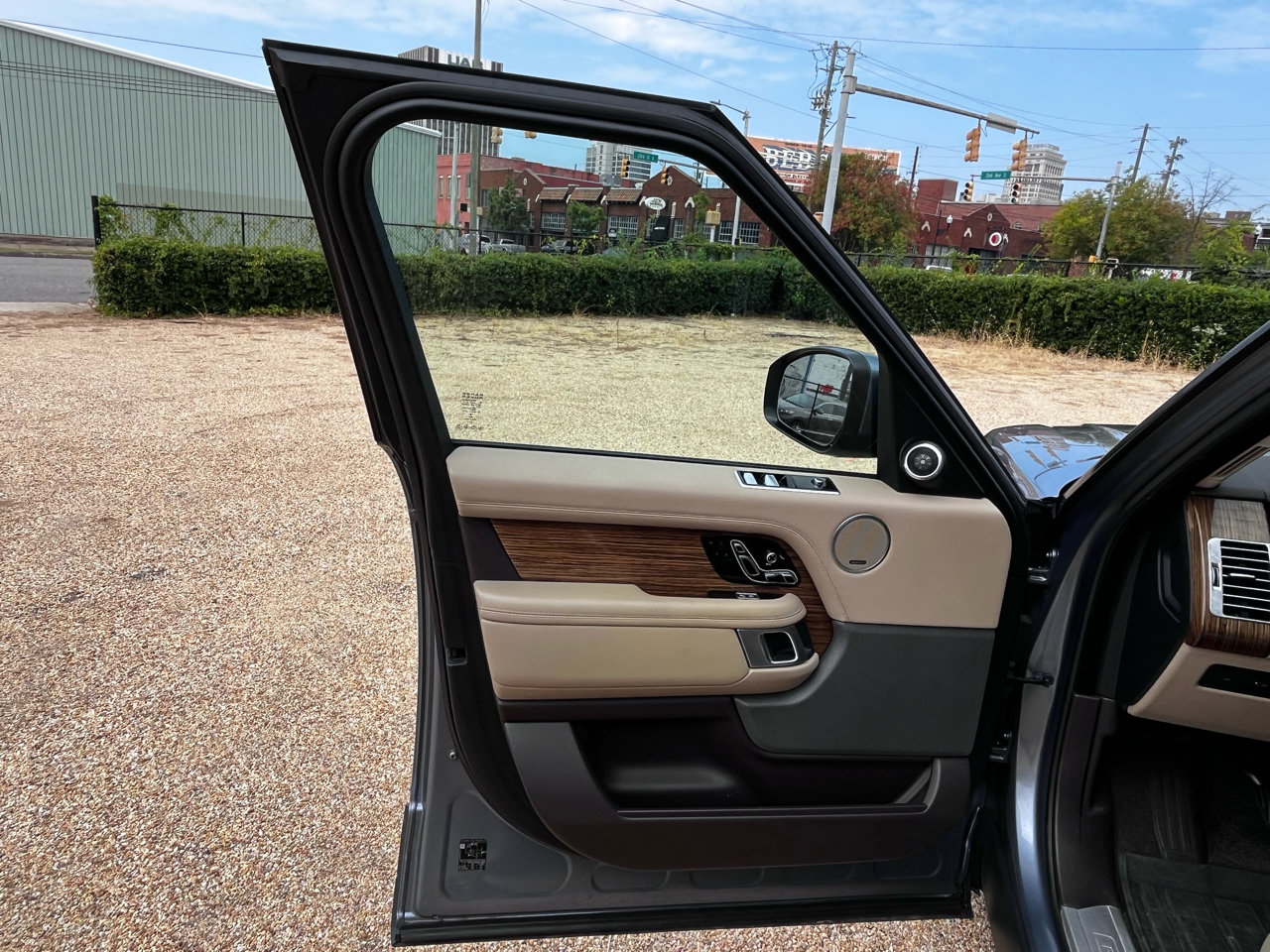 Used 2019 Land Rover Range Rover HSE image 40