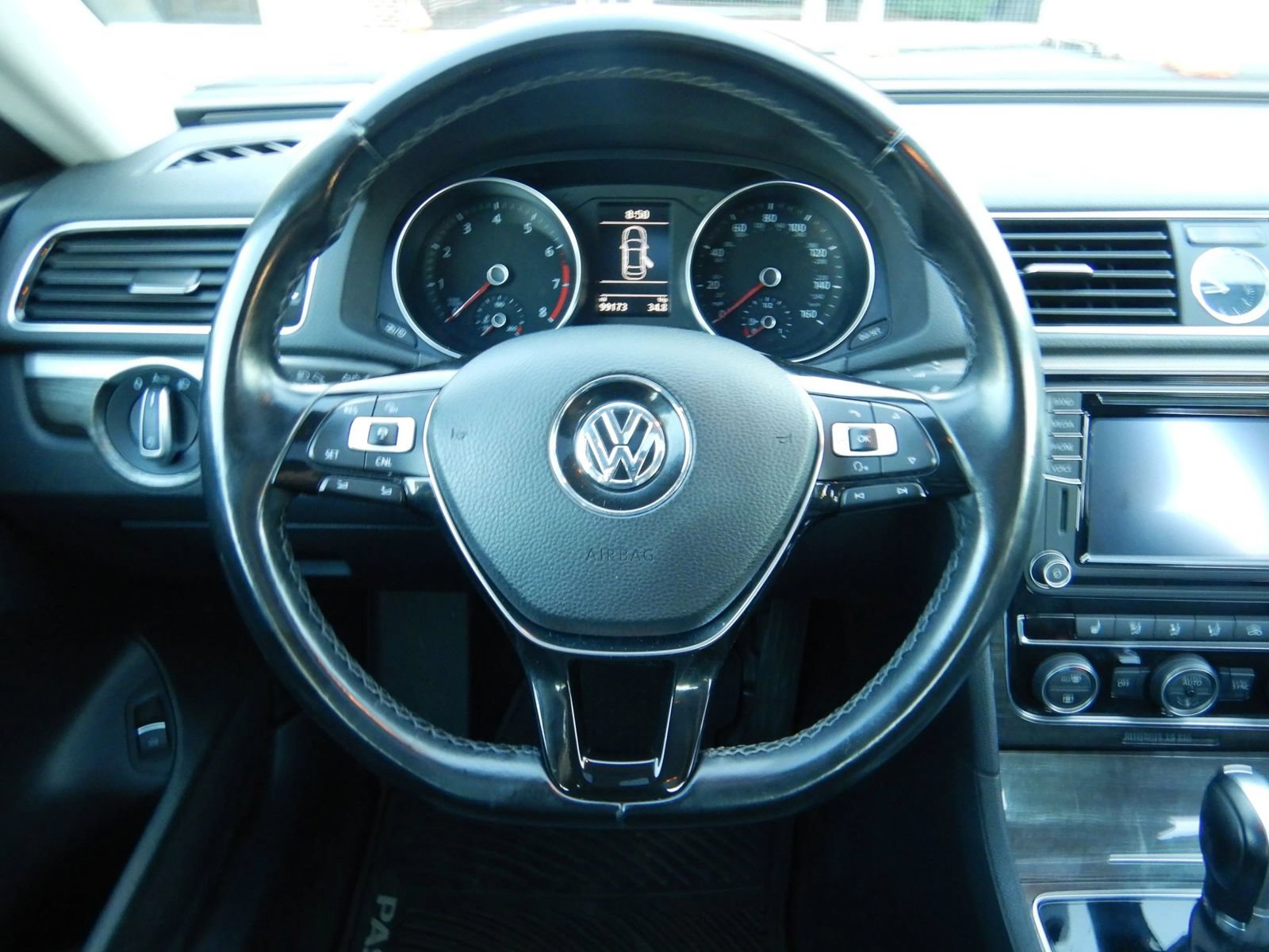 Used 2016 Volkswagen Passat 1.8T SE FWD image 14