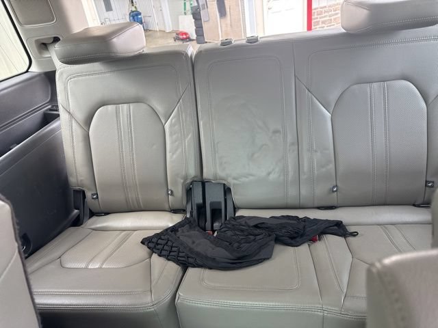 Used 2018 Ford Expedition Limited w/ Equipment Group 301A AWD/4WD image 12