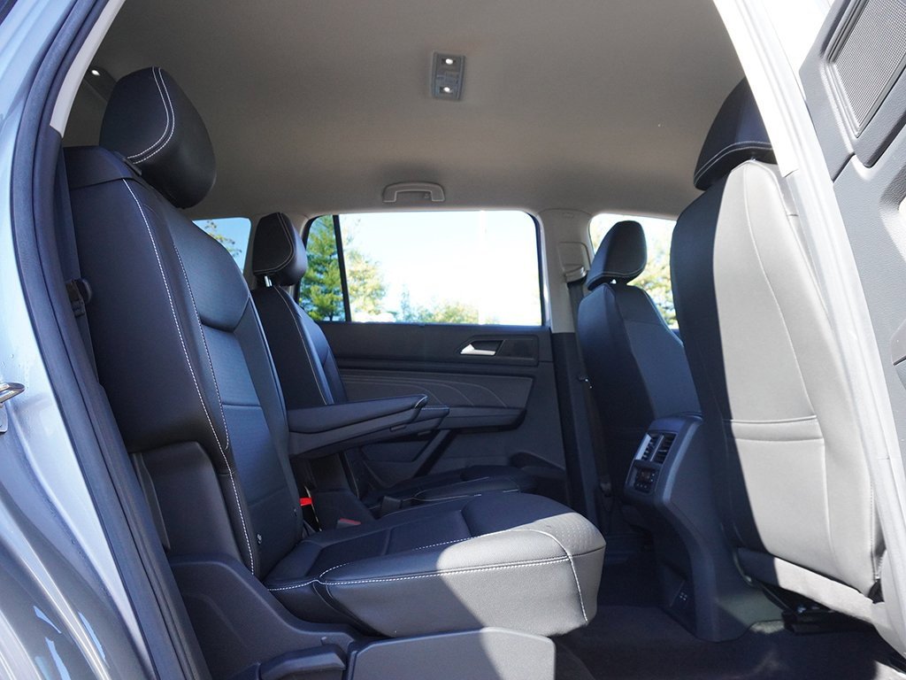 Used 2023 Volkswagen Atlas SE image 36