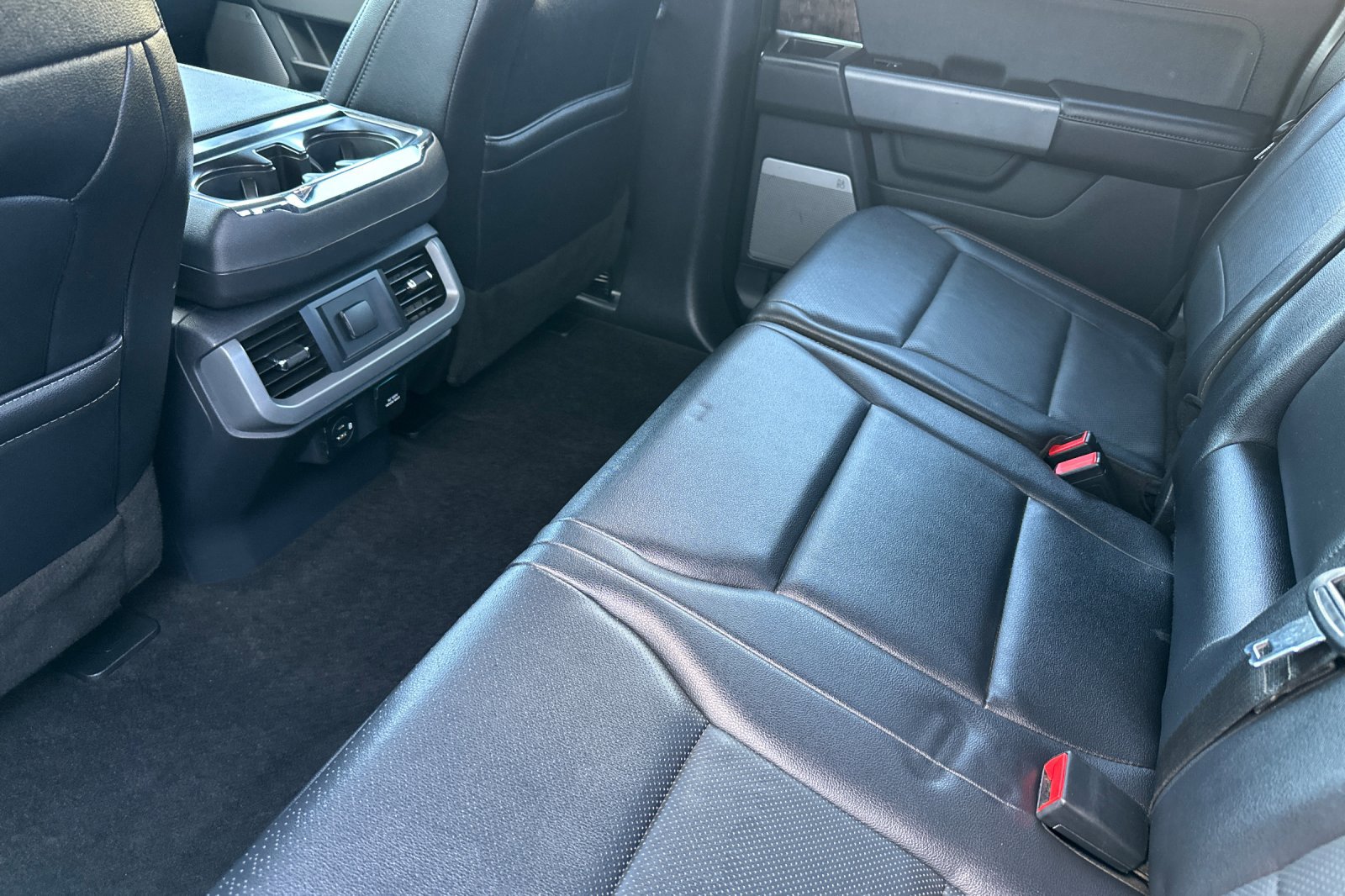 Used 2021 Ford F150 Lariat image 13