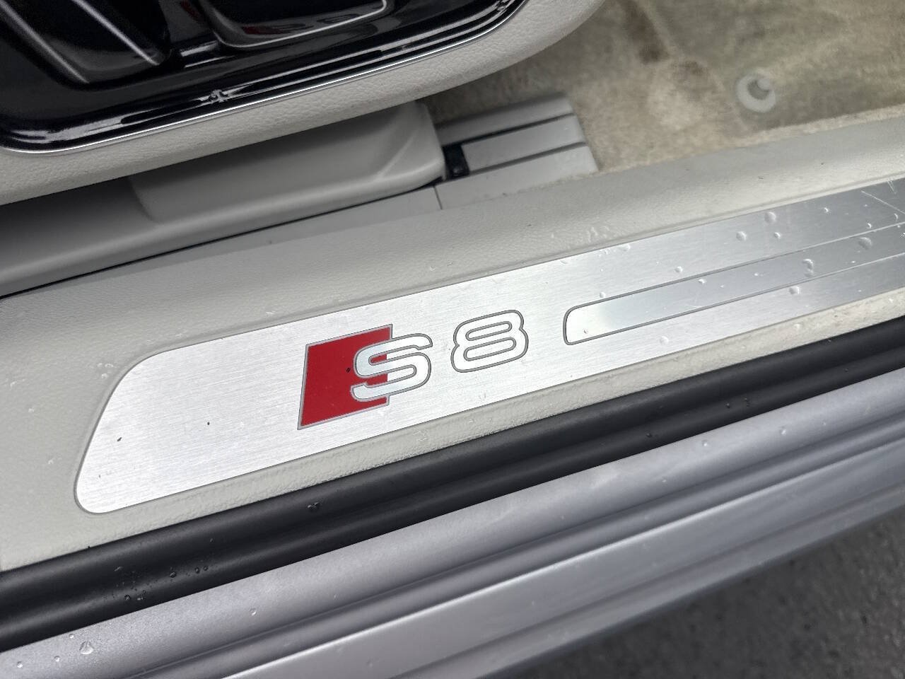 Used 2015 Audi S8 w/ S8 Driver Assistance Package AWD/4WD image 19