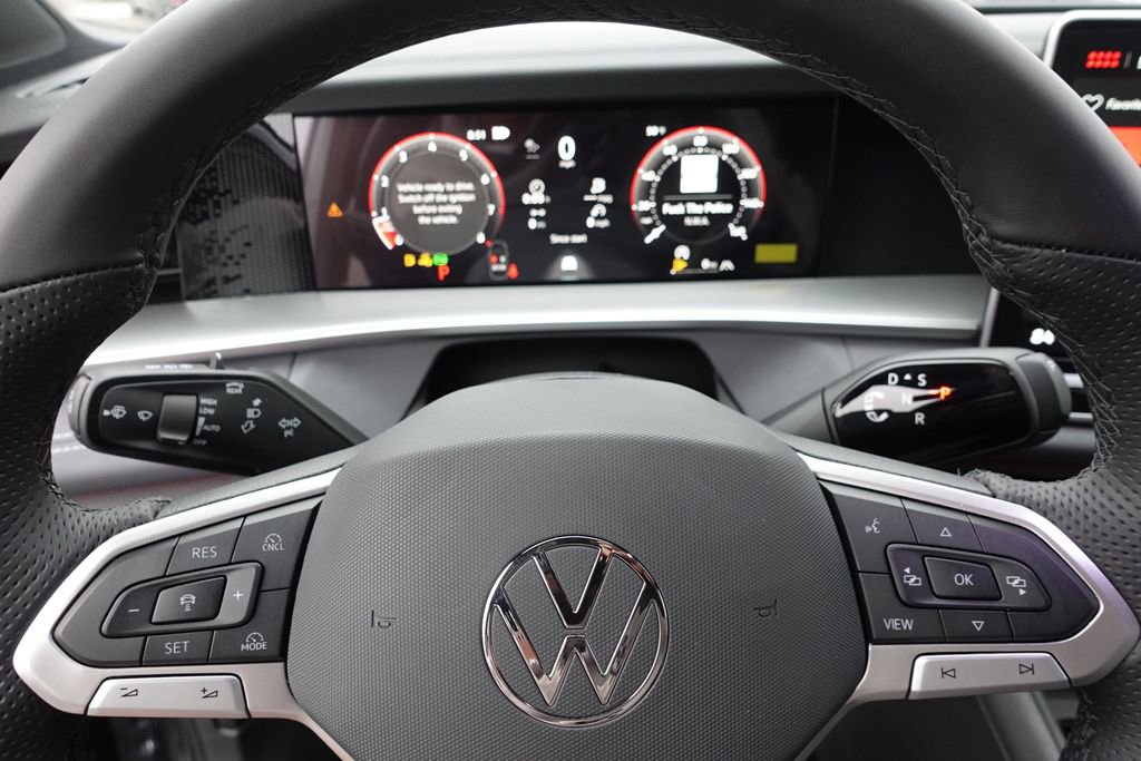 New 2026 Volkswagen Tiguan SE R-Line AWD/4WD image 15