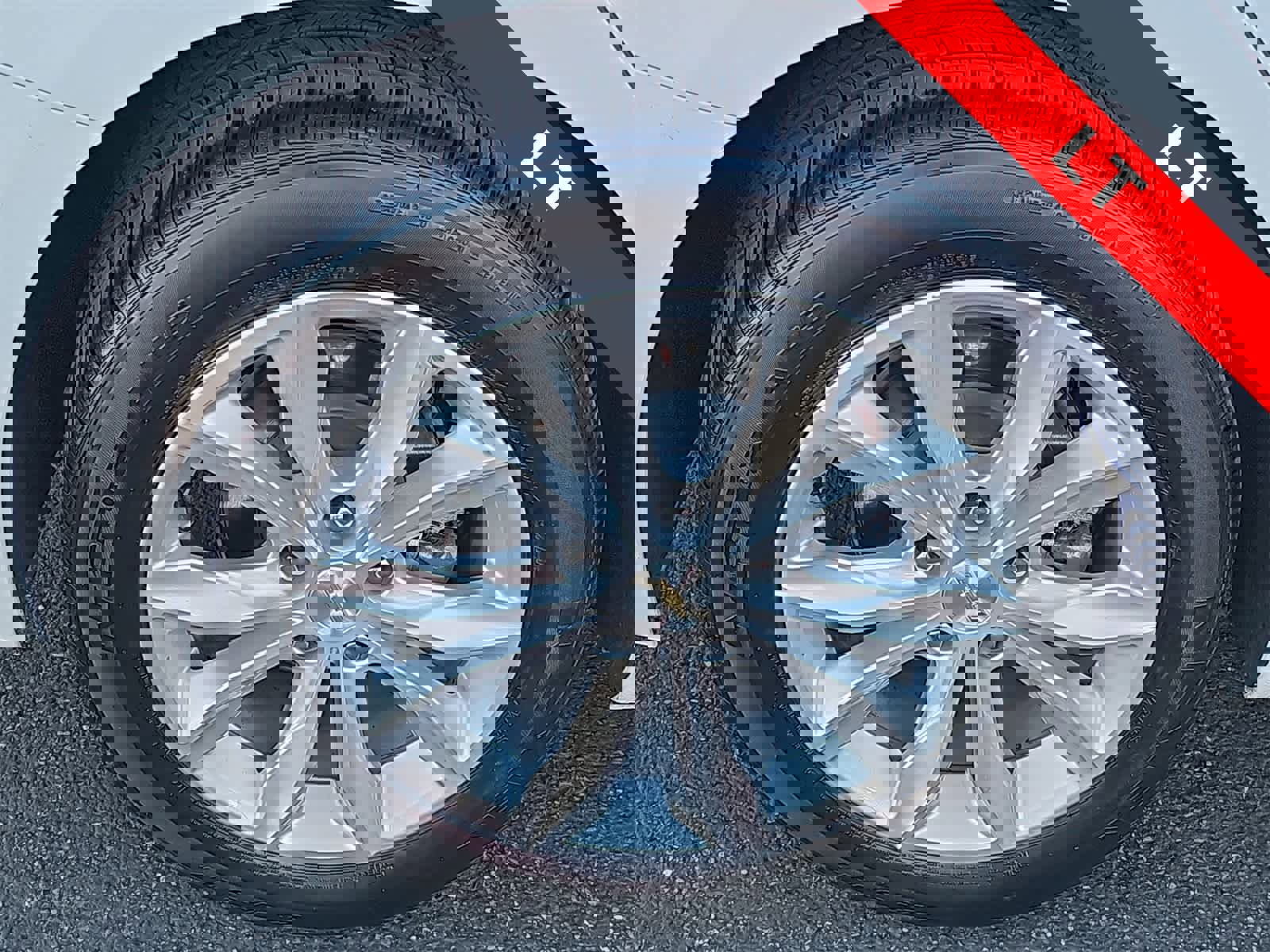 Used 2024 Chevrolet Malibu LT image 12