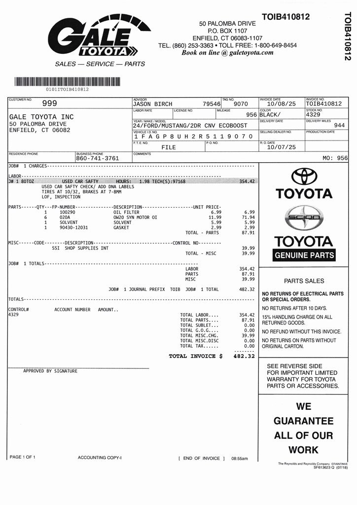 Used 2024 Ford Mustang Convertible image 10