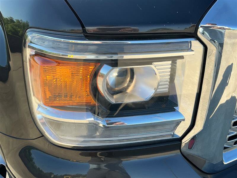 Used 2015 GMC Sierra 1500 Denali RWD image 13