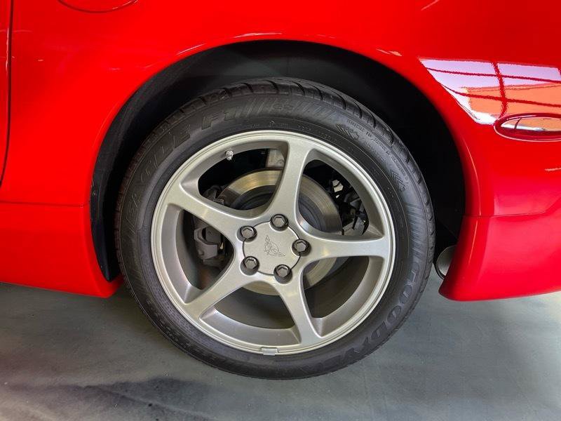 Used 2001 Chevrolet Corvette Convertible RWD image 17