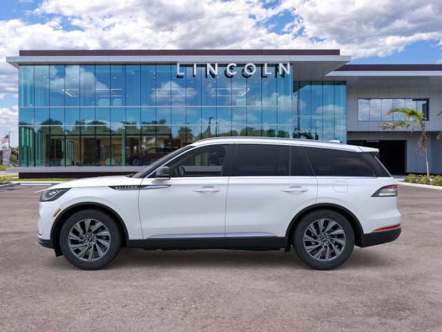 New 2026 Lincoln Aviator 2WD image 3
