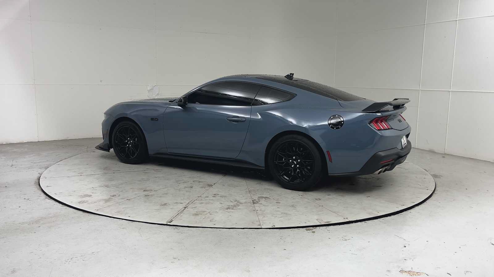 Used 2024 Ford Mustang GT Premium w/ GT Performance Package RWD image 4